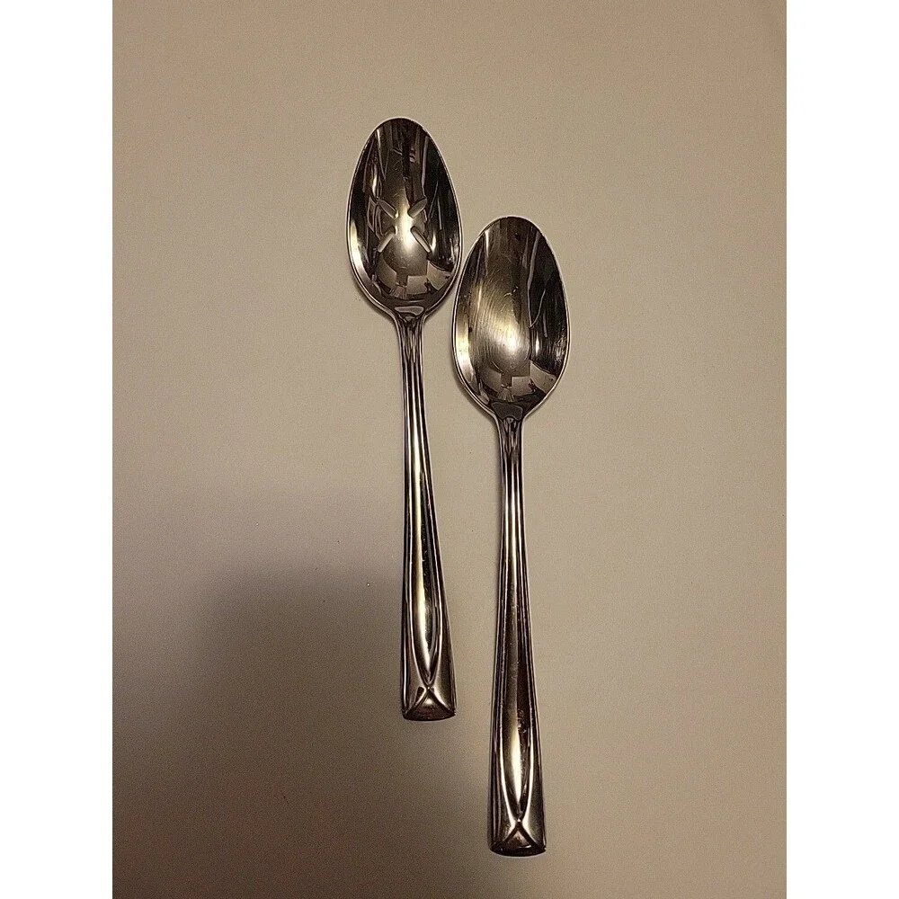 Oneida Lincoln Serving Spoons Slotted Stainless Flatware Lot of 2